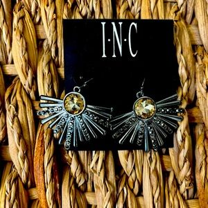 NWOT INC Starburst Dangle Champagne Rhinestone Earrings